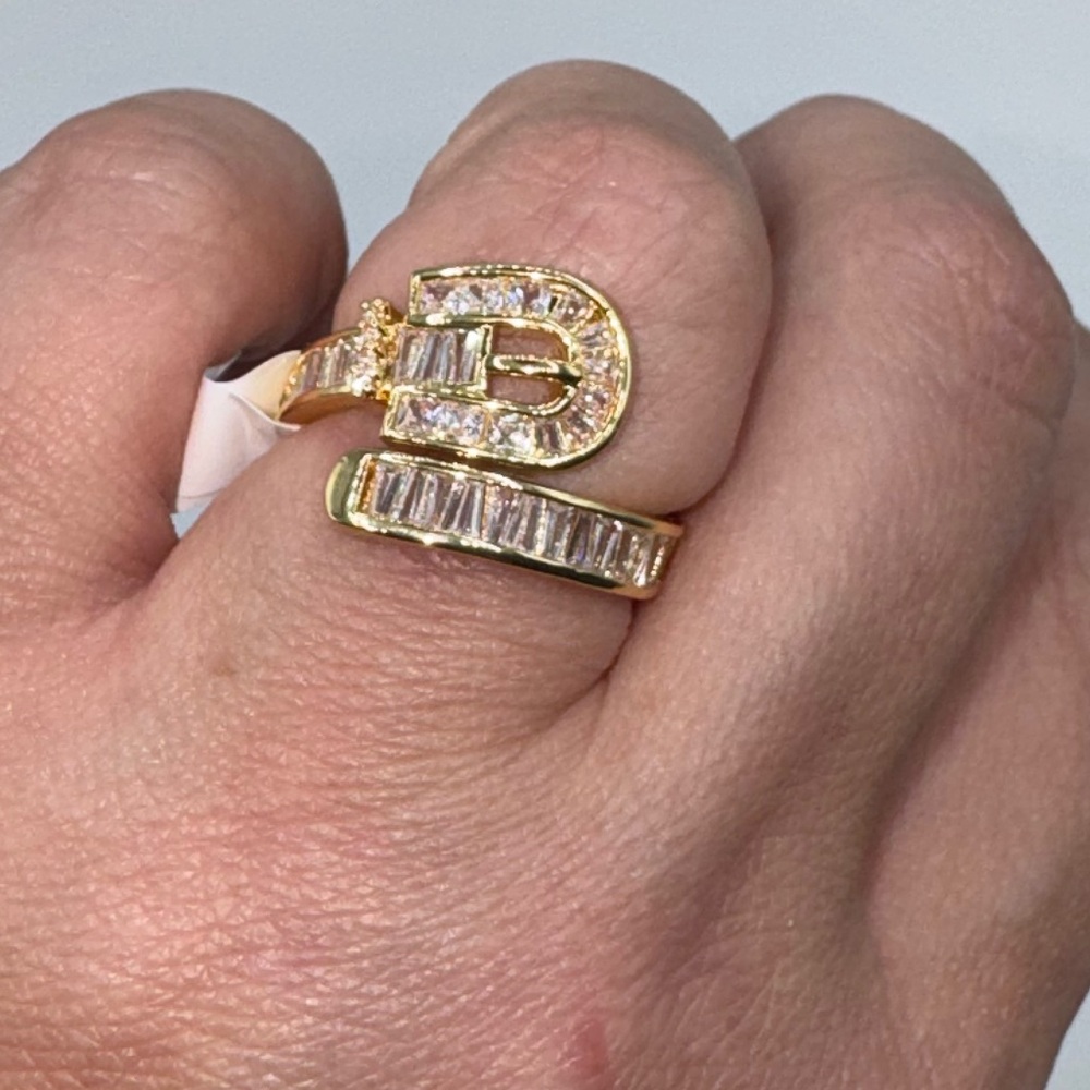 14kt Baguette Buckle Ring - Picture 3 of 10